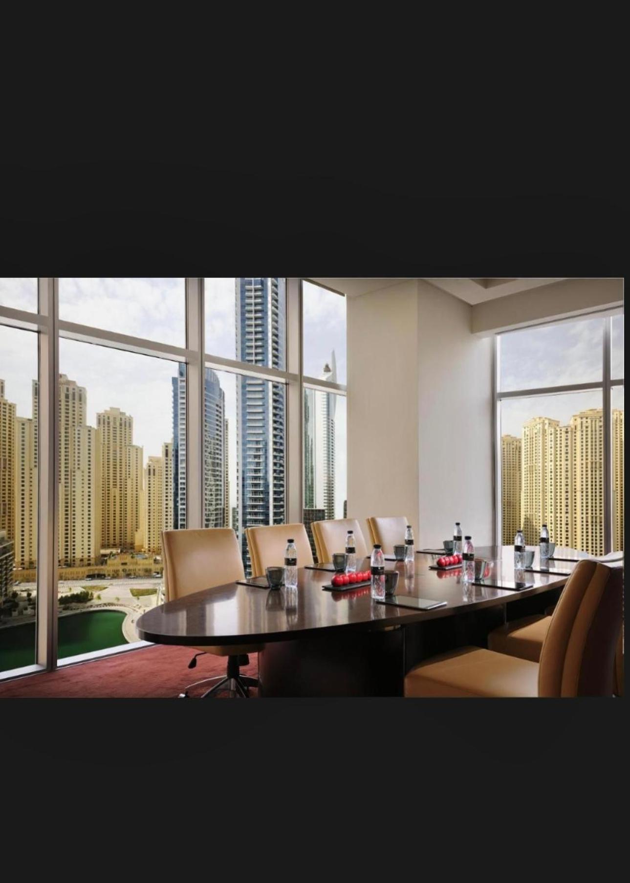 Apartment Address Marina Mall - Full Marina Views, Balcony, Kitchen & Parking Dubai