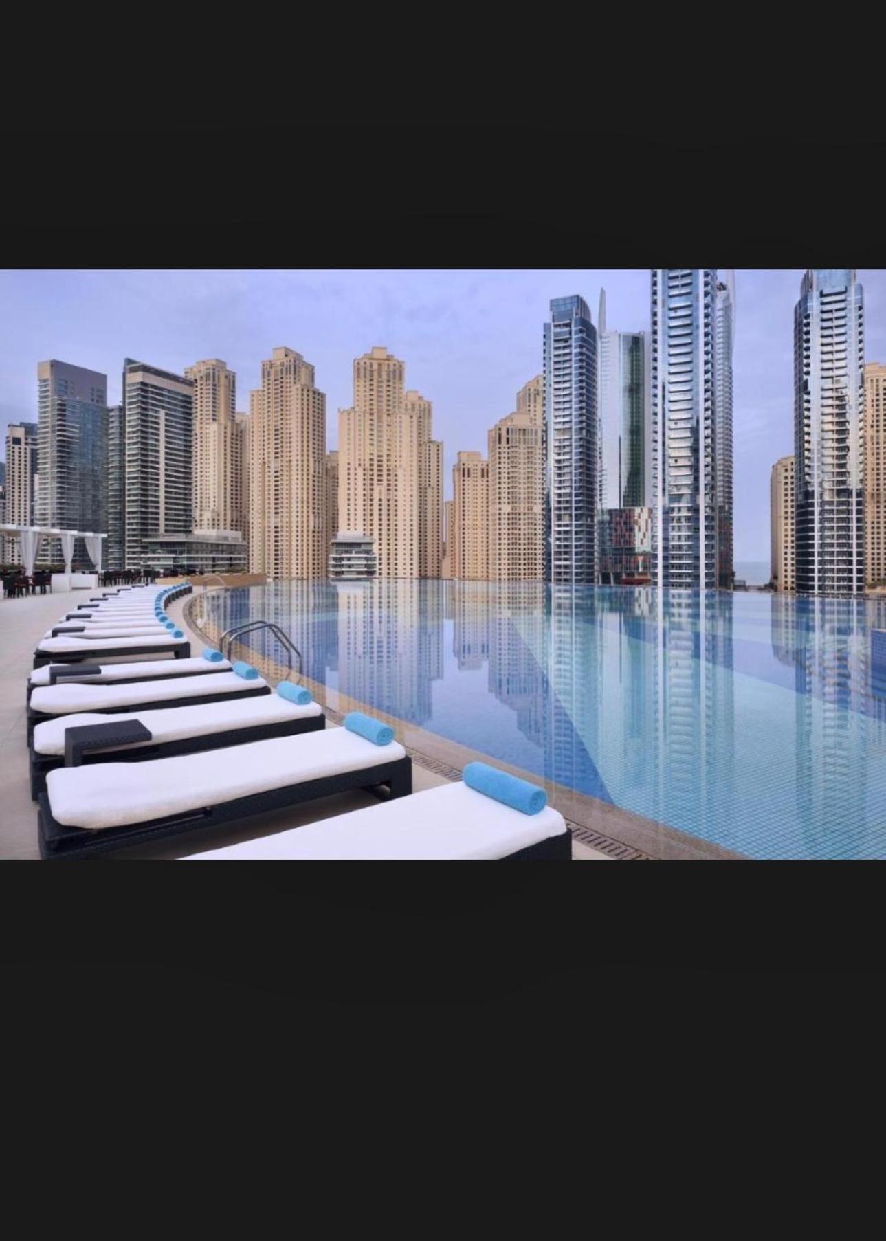 Address Marina Mall - Full Marina Views, Balcony, Kitchen & Parking Apartment Dubai
